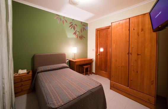 Hostal Restaurante Terra Cha Vilalba Chambre photo