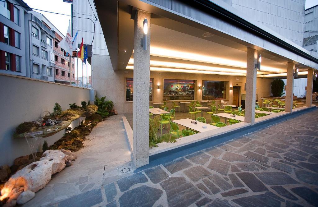 Hostal Restaurante Terra Cha Vilalba Extérieur photo